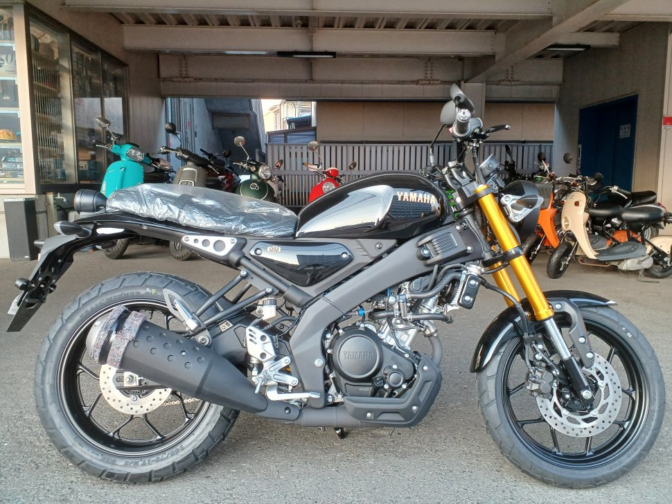 XSR125 ブラック 2024 (1)