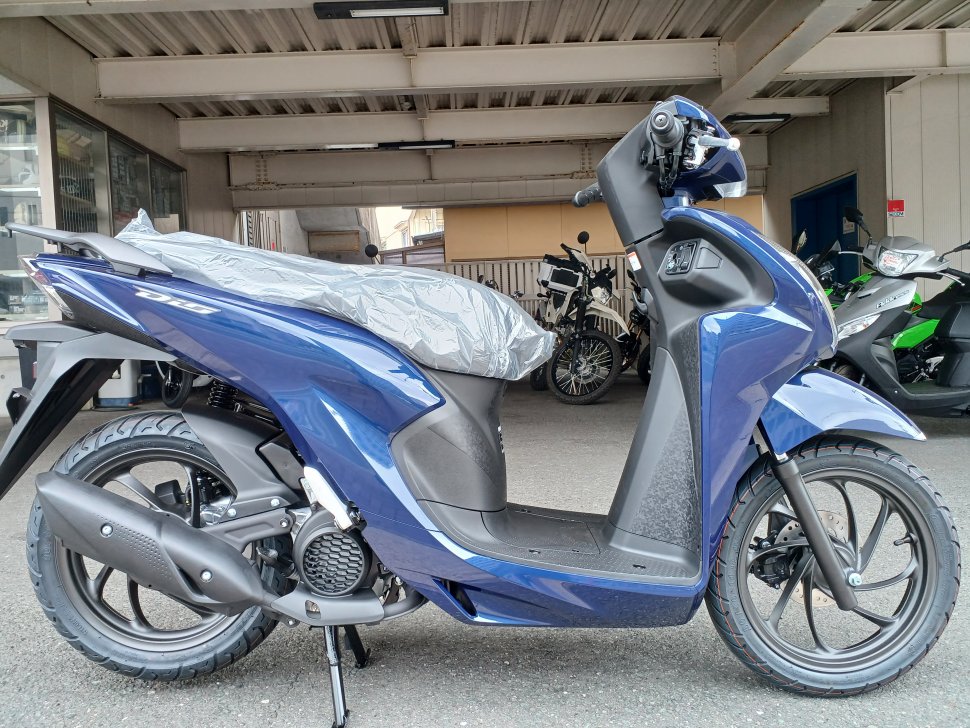 Dio110B ブルー 2025 (1)